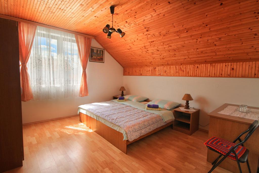 Apartman Josipa Drežnik Grad Exteriör bild