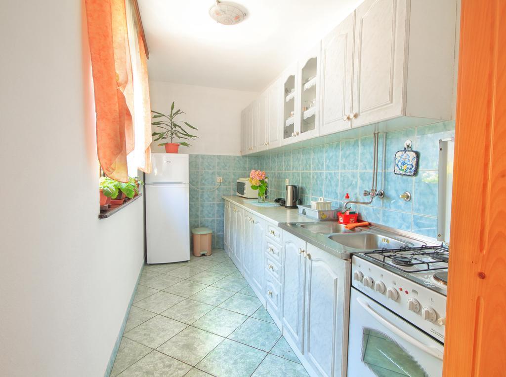 Apartman Josipa Drežnik Grad Exteriör bild